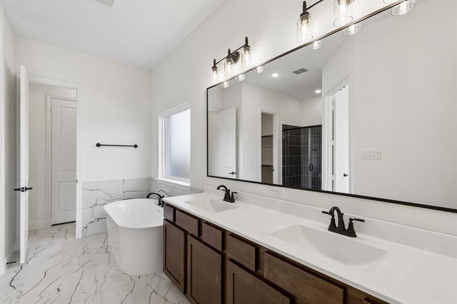 Furnished interior view inside a new home in Cambridge Manor, North Richland Hills (Image 12).