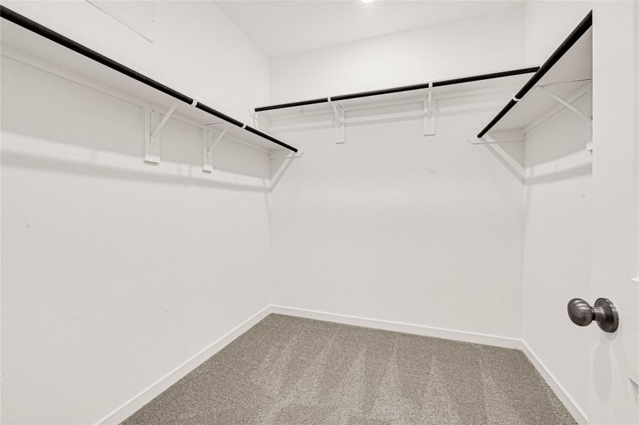 Spacious, unfurnished interior of a new home in Laurel Farms, Brookshire (Image 25).