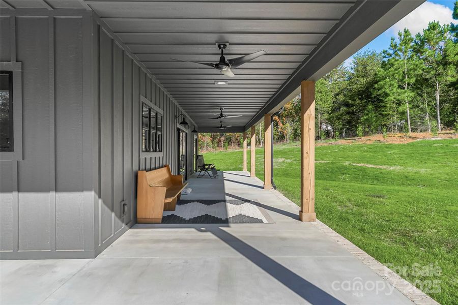 Exterior details and patio area of a home in , Nebo (Image 3).