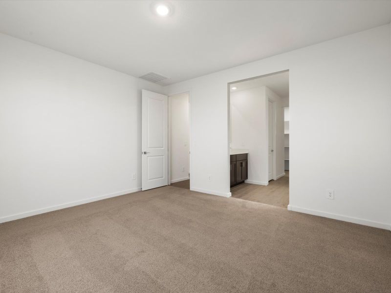 Spacious, unfurnished interior of a new home in Meritage Homes by Teravalis - Reserve Series, Buckeye (Image 10).