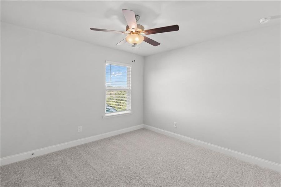 Spacious, unfurnished interior of a new home in Sierra Creek, Hoschton (Image 27).