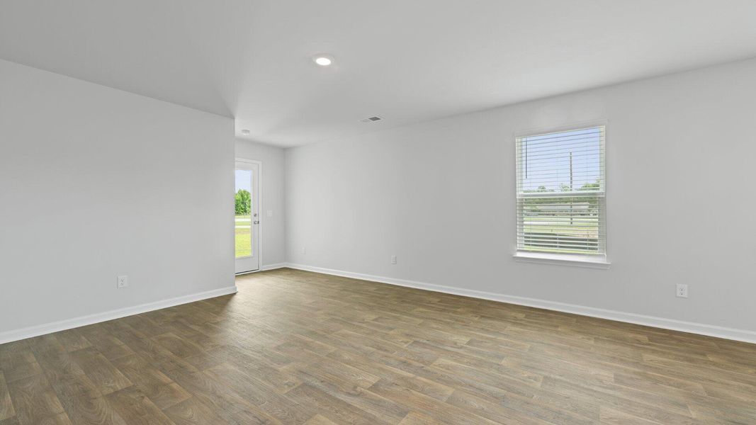 Spacious, unfurnished interior of a new home in Evergreen, Holly Hill (Image 24).