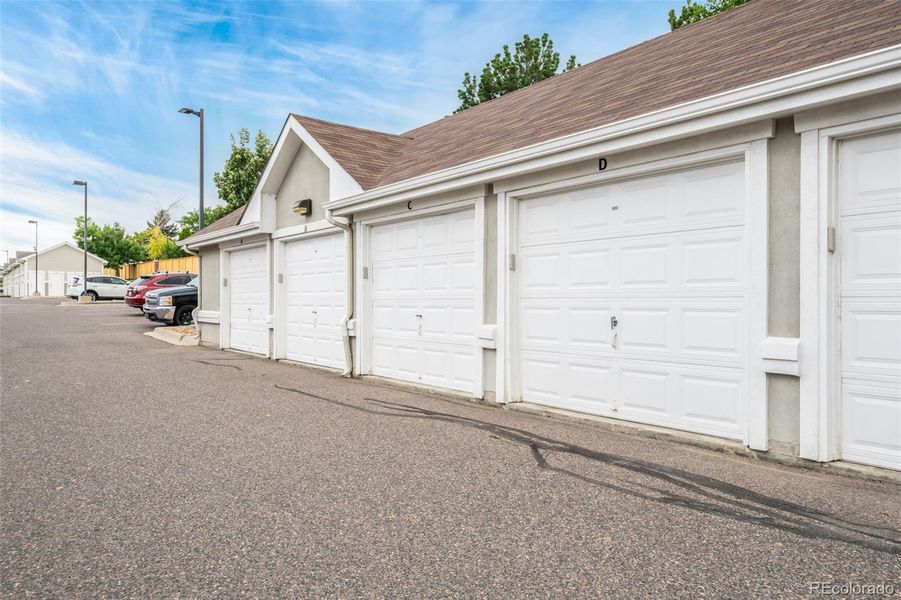 Detached Garage