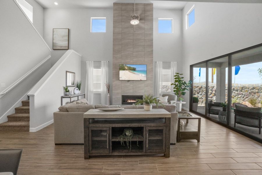 Representative furnished interior of a home built from the Capitan by Hakes Brothers in Hillside Park, El Paso (Image 24).