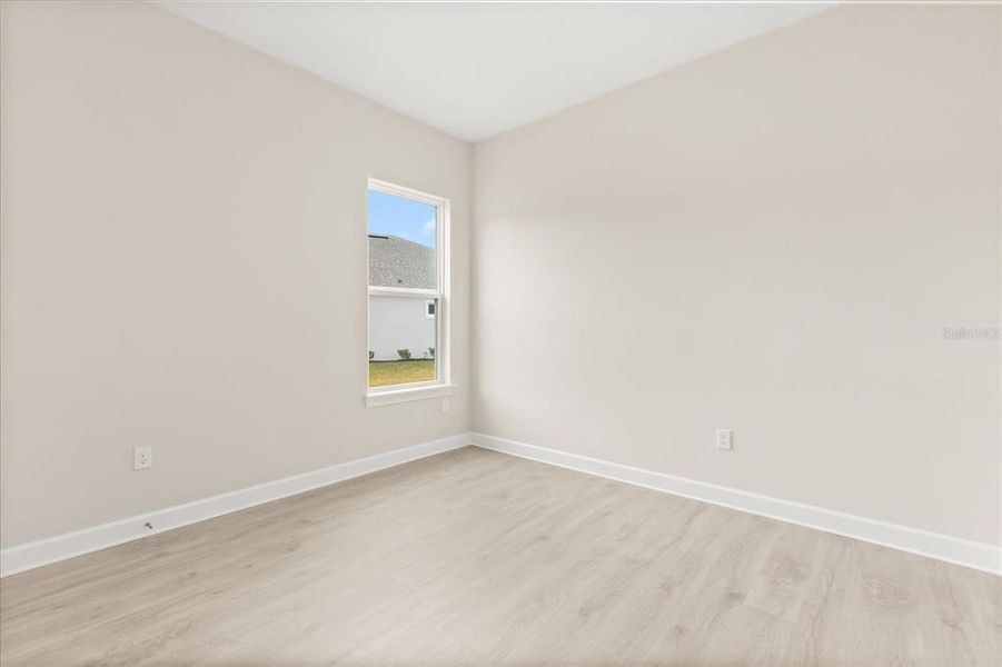 Spacious, unfurnished interior of a new home in , St. Cloud (Image 20).