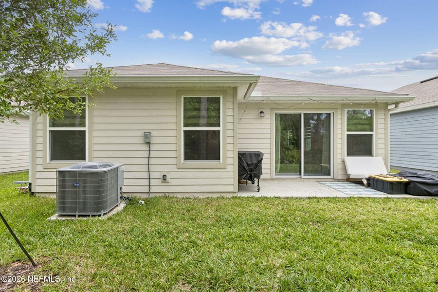Exterior details and patio area of a home in , Green Cove Springs (Image 27).