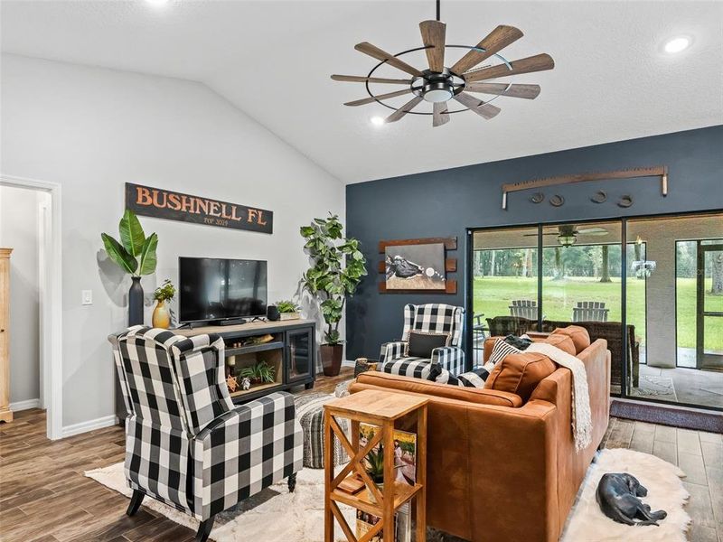 Furnished interior view inside a new home in , Bushnell (Image 42).