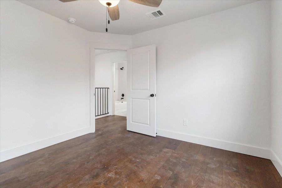 Spacious, unfurnished interior of a new home in , Wimberley (Image 18).