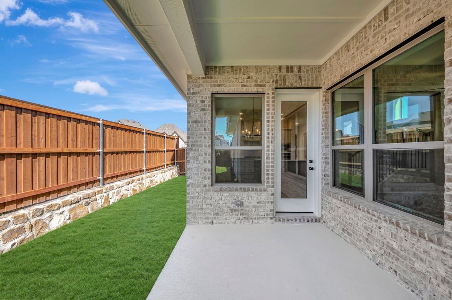 Exterior details and patio area of a home in Walsh Cottage, Fort Worth (Image 3). Exterior details and patio area of a home in Walsh Cottage, Fort Worth (Image 3).