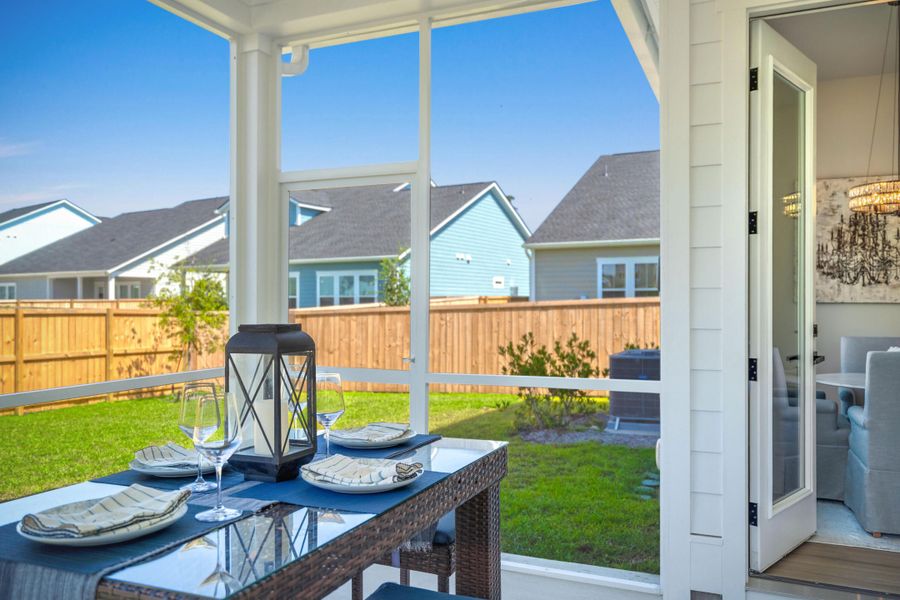 Exterior details and patio area of a home in Carnes Crossroads, Summerville (Image 25).