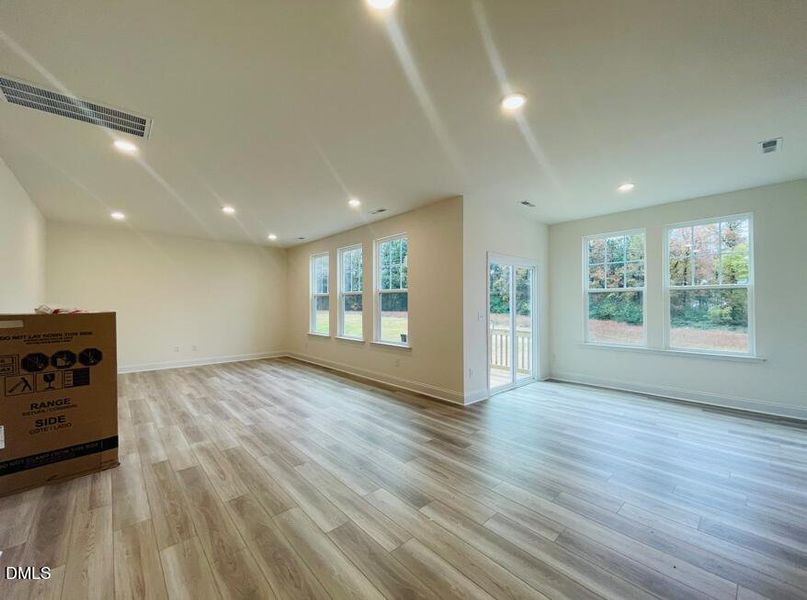 Screenshot 2025-11-03 121648