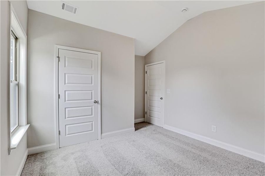 Spacious, unfurnished interior of a new home in , Lawrenceville (Image 26).