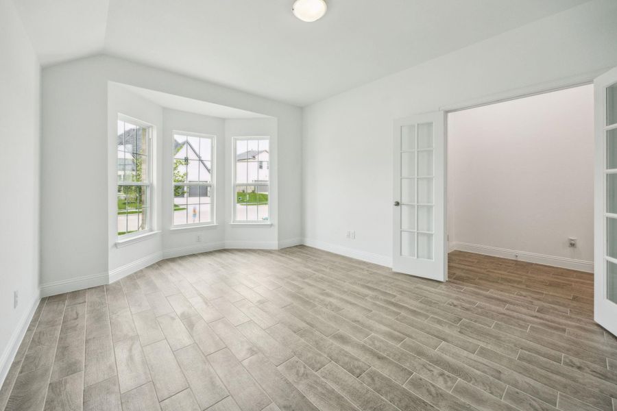 Spacious, unfurnished interior of a new home in Saint Tropez, Huffman (Image 16). Spacious, unfurnished interior of a new home in Saint Tropez, Huffman (Image 16).