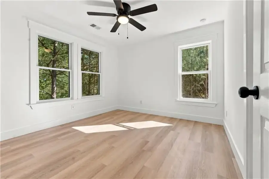 Spacious, unfurnished interior of a new home in , Austell (Image 20).
