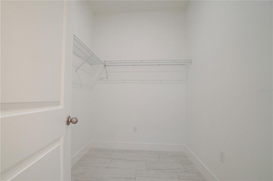 Spacious, unfurnished interior of a new home in , Placida (Image 35).