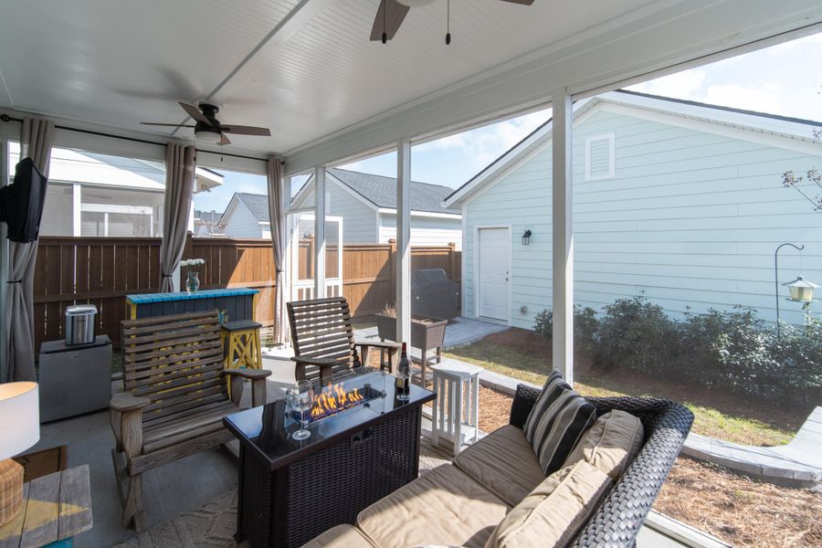 Exterior details and patio area of a home in Nexton - Midtown - The Park Collection, Summerville (Image 4).