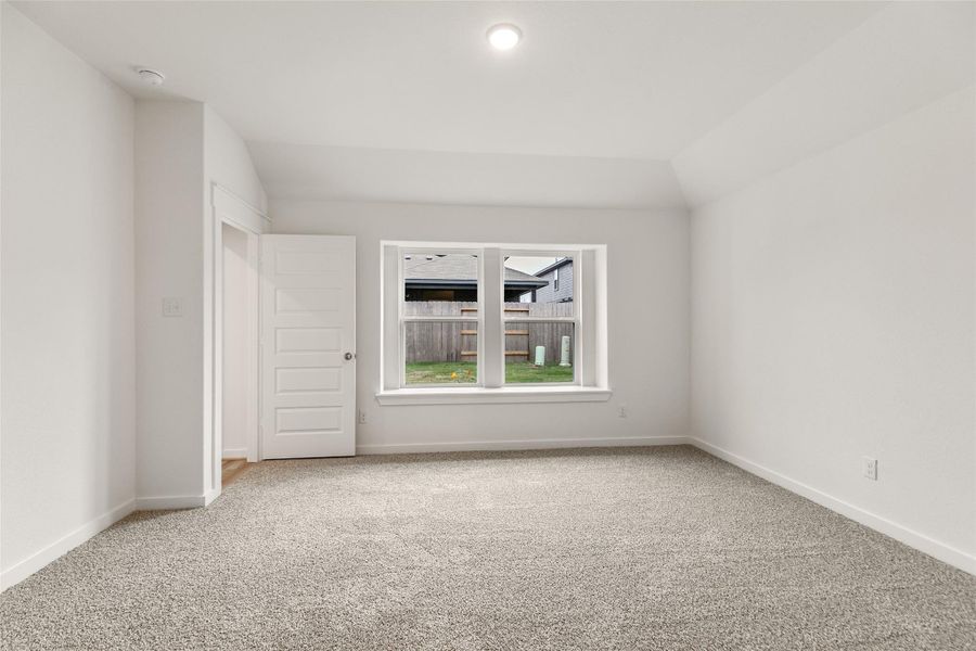 Spacious, unfurnished interior of a new home in Colony at Pinehurst, Pinehurst (Image 26).