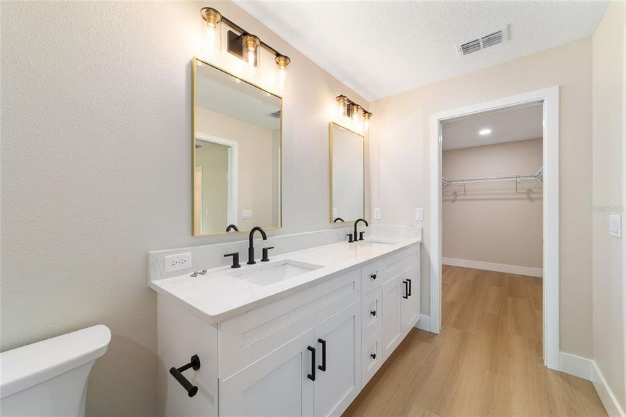 Furnished interior view inside a new home in , Dunnellon (Image 16).