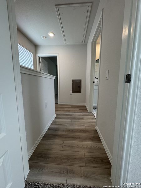 Spacious, unfurnished interior of a new home in , San Antonio (Image 10).