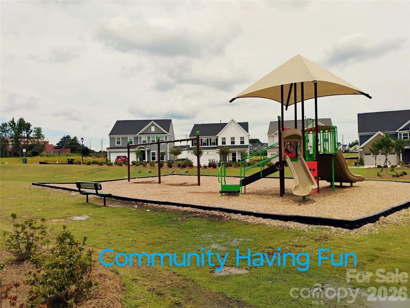 Community amenities in Cannon Run, Concord (Image 12).