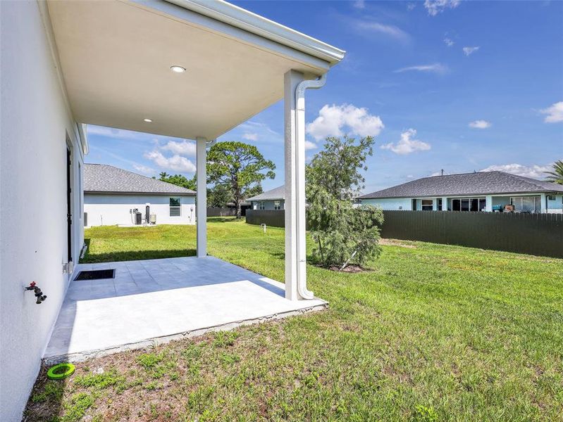 Exterior details and patio area of a home in , Cape Coral (Image 4). Exterior details and patio area of a home in , Cape Coral (Image 4).