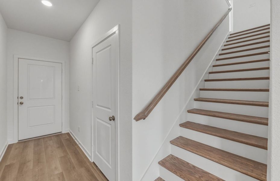 Spacious, unfurnished interior of a new home in Skyview, Belton (Image 30).