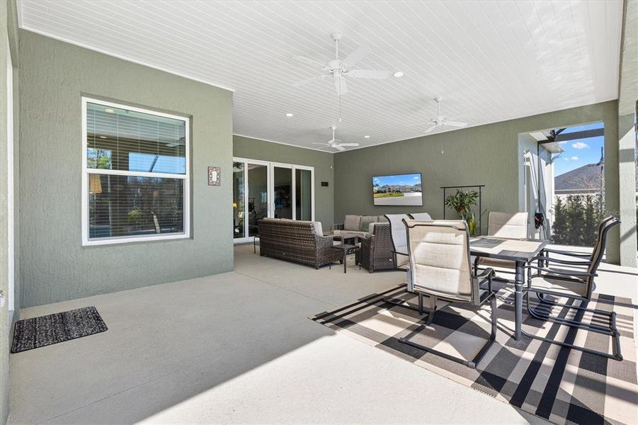 Exterior details and patio area of a home in , The Villages (Image 4).