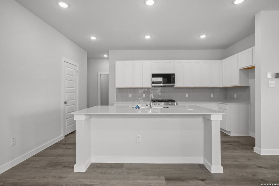 Furnished interior view inside a new home in Mesa Vista, San Antonio (Image 11).