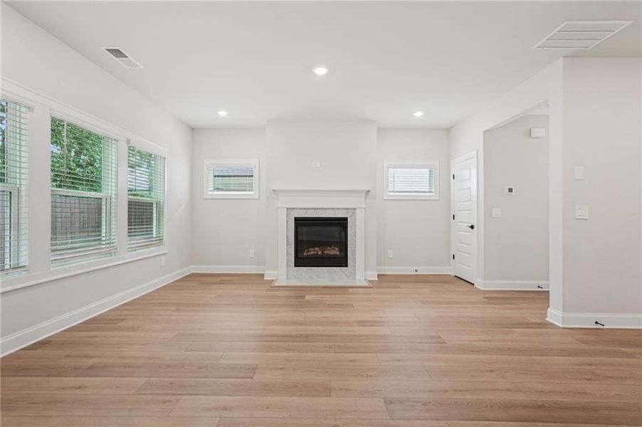 Spacious, unfurnished interior of a new home in Hemingway - Reserve Series, Cumming (Image 27).