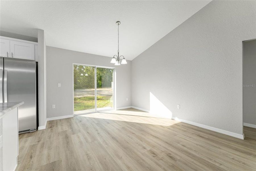 Spacious, unfurnished interior of a new home in , Ocala (Image 16).