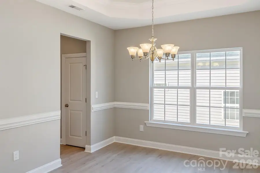 Spacious, unfurnished interior of a new home in , Concord (Image 8).