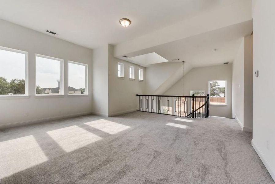 Spacious, unfurnished interior of a new home in Walton Ridge, Corinth (Image 11).