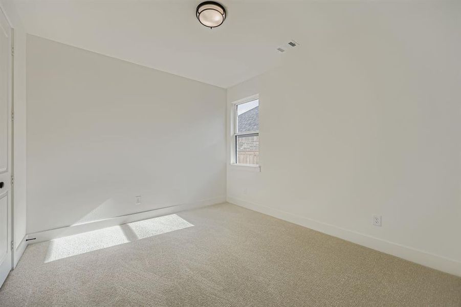 Spacious, unfurnished interior of a new home in M3 Ranch 60s, Mansfield (Image 22).