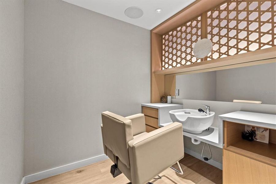 Furnished interior view inside a new home in , Clearwater (Image 14).