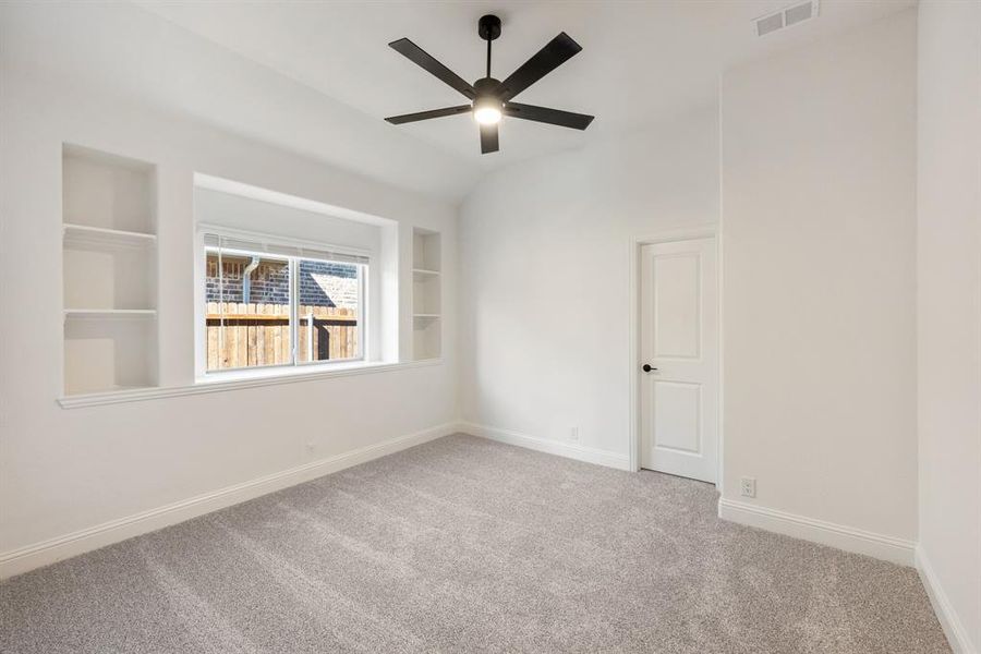 Spacious, unfurnished interior of a new home in Georgetown at Kings Fort 60s, Kaufman (Image 22).