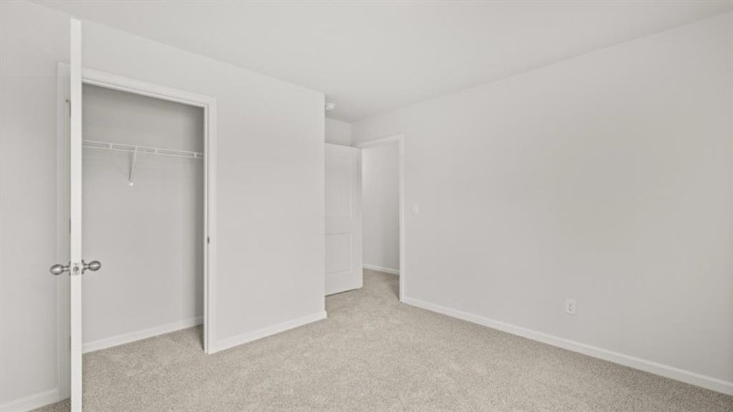 Spacious, unfurnished interior of a new home in Oconee Overlook, Gainesville (Image 26).