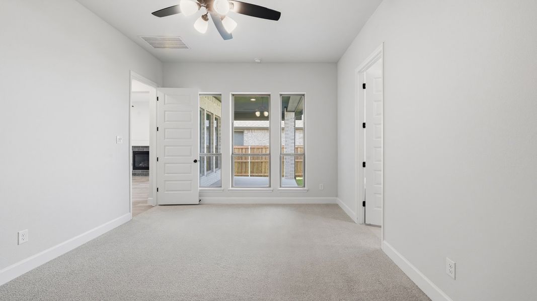 Spacious, unfurnished interior of a new home in Trinity Falls, McKinney (Image 15). Spacious, unfurnished interior of a new home in Trinity Falls, McKinney (Image 15).