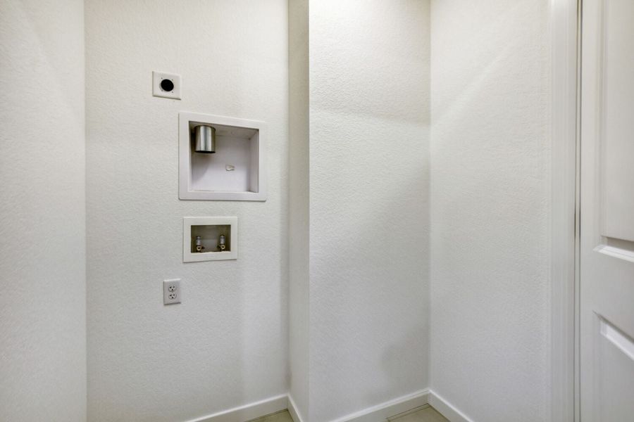 2373 E Suniga RD, Fort Collins, CO.  - Slide 27