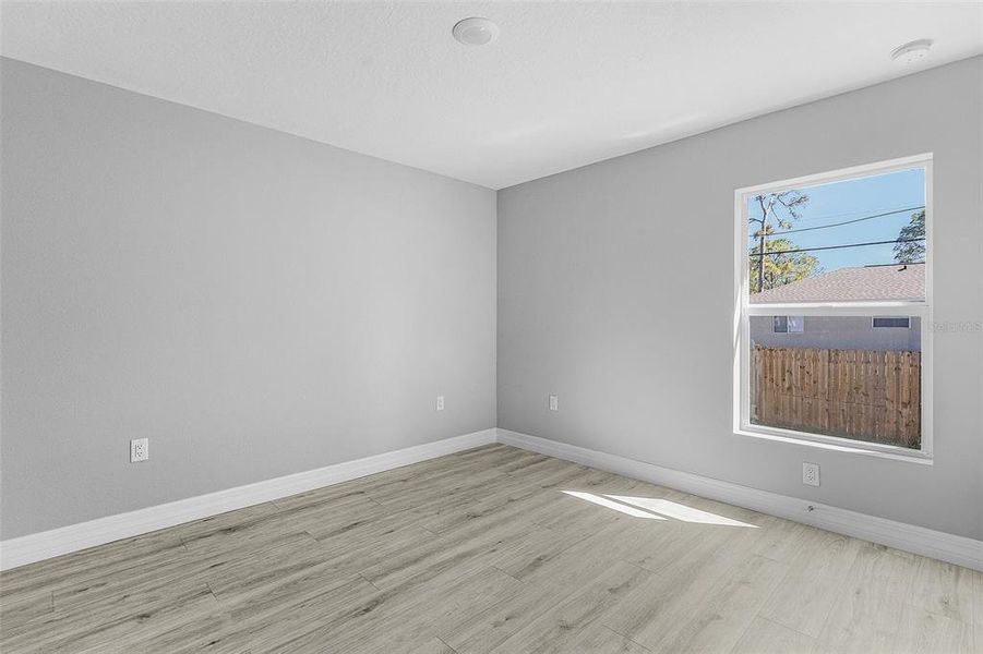 Spacious, unfurnished interior of a new home in , North Port (Image 9).