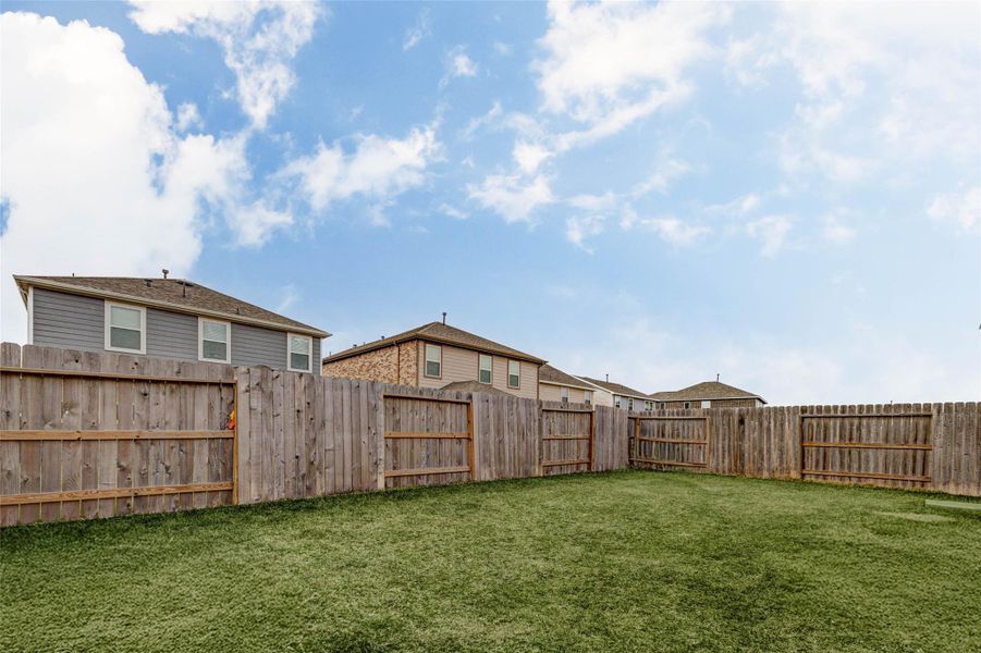 Exterior details and patio area of a home in , Katy (Image 29).