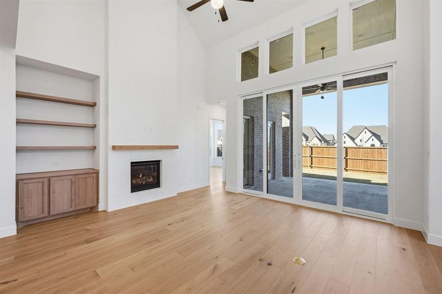 Spacious, unfurnished interior of a new home in Sandbrock Ranch: 70ft. lots, Aubrey (Image 13).