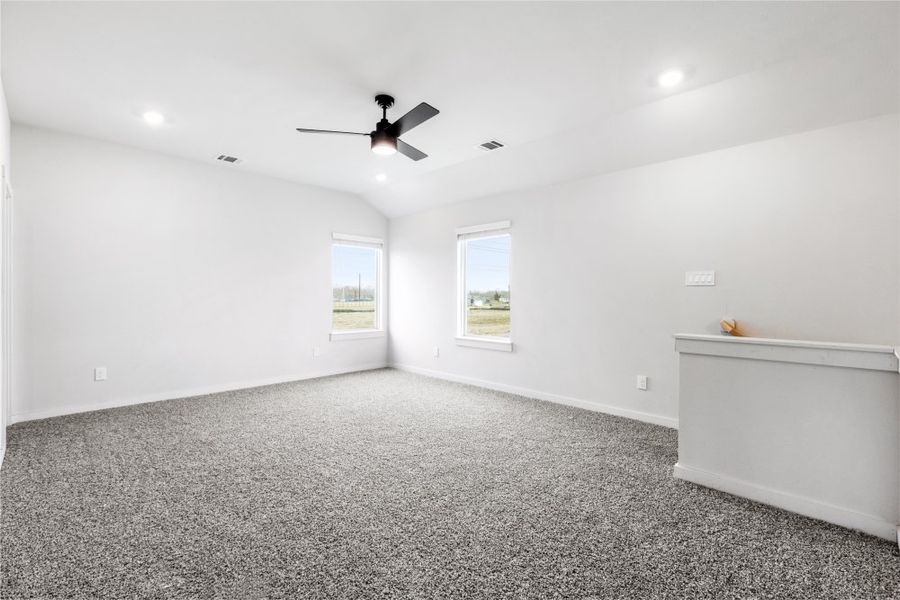 Spacious, unfurnished interior of a new home in Glendale Lakes, Rosharon (Image 45). Spacious, unfurnished interior of a new home in Glendale Lakes, Rosharon (Image 45).