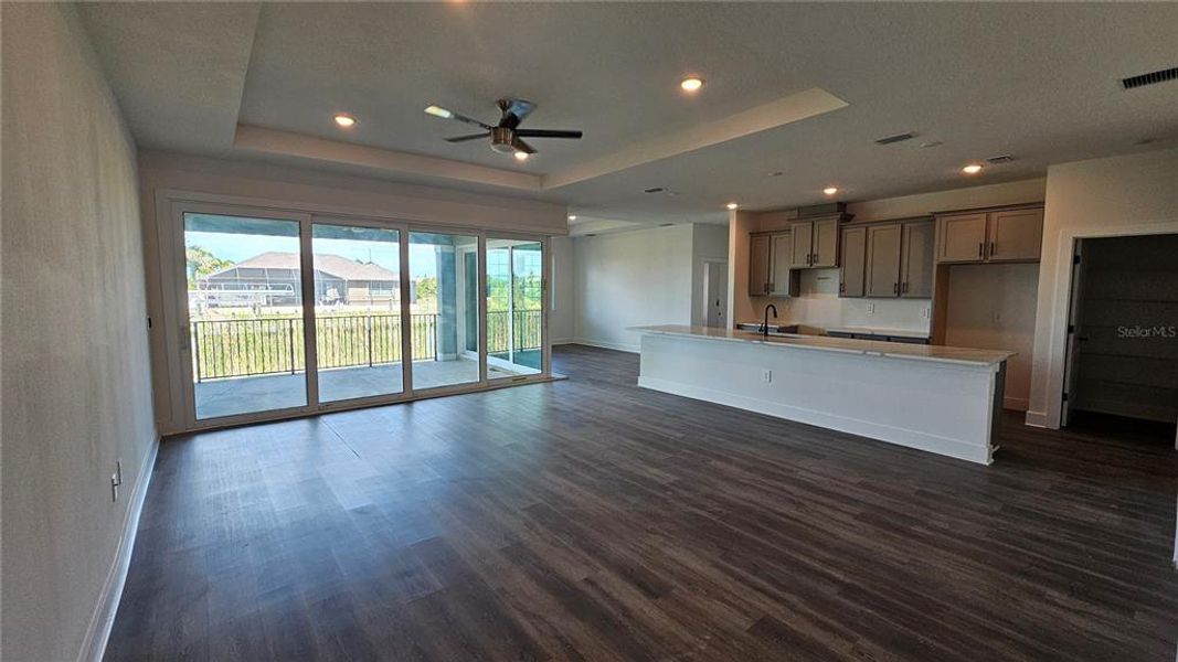 Spacious, unfurnished interior of a new home in , Port Charlotte (Image 18).
