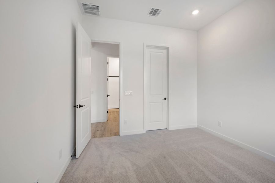 Spacious, unfurnished interior of a new home in Blossom Rock, Apache Junction (Image 35). Spacious, unfurnished interior of a new home in Blossom Rock, Apache Junction (Image 35).