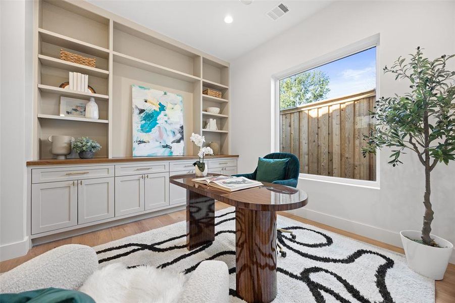 Furnished interior view inside a new home in , Dallas (Image 13).