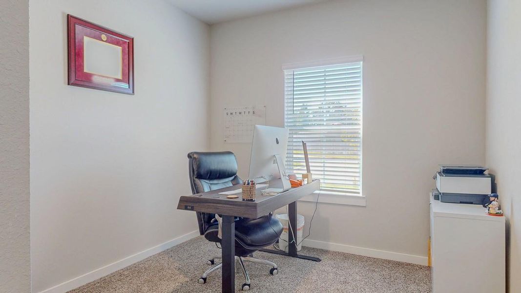 Furnished interior view inside a new home in , Beaumont (Image 11).