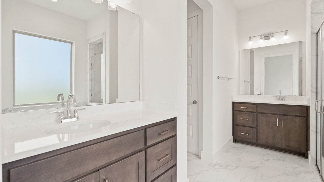 Representative furnished interior of a home built from the 2011F by Perry Homes in Turnleaf 50', Punta Gorda (Image 6).