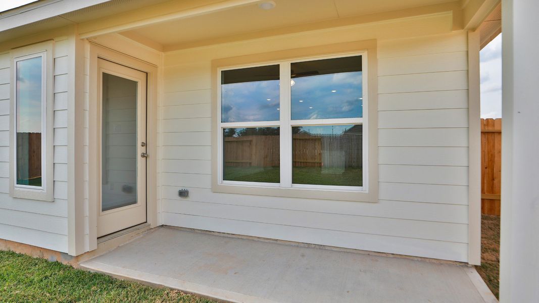 Exterior details and patio area of a home in Cielo, Conroe (Image 3). Exterior details and patio area of a home in Cielo, Conroe (Image 3).