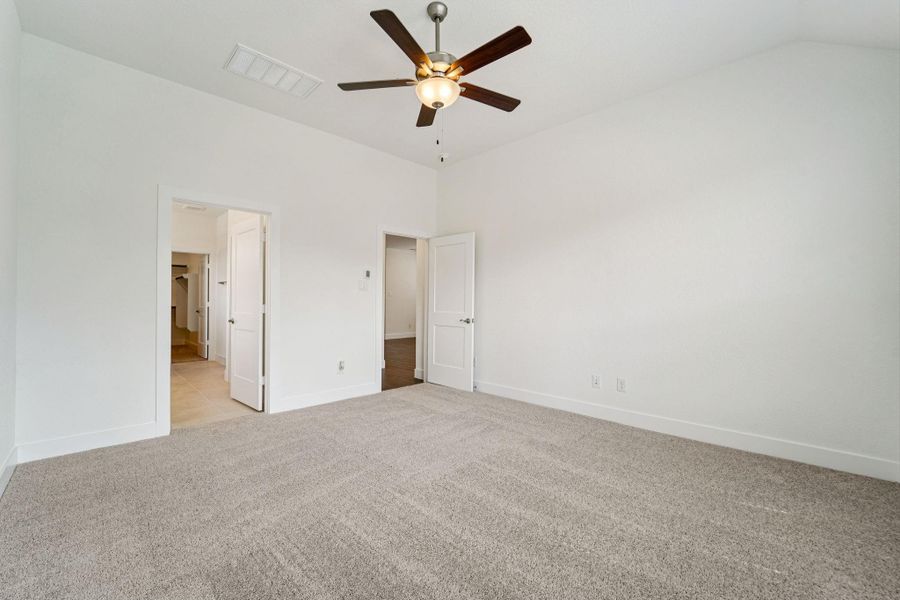 Spacious, unfurnished interior of a new home in The Woodlands Hills, Willis (Image 16). Spacious, unfurnished interior of a new home in The Woodlands Hills, Willis (Image 16).