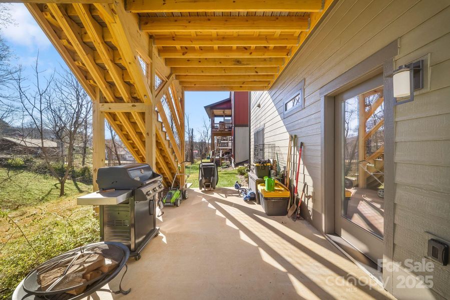 Image 37 of a home in . Image 37 of a home in .